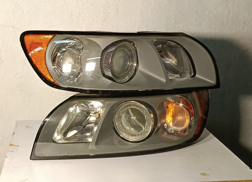 Фарове с лупа за Volvo V50/ S40 – оригинални