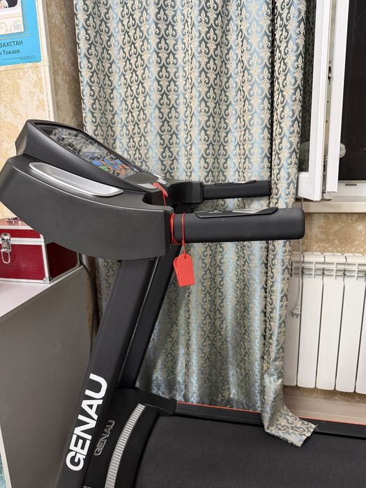Беговая дорожка Genau