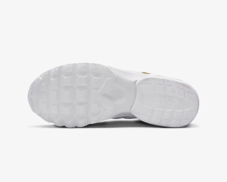 Дамски снейкъри Nike Air Max Invigor