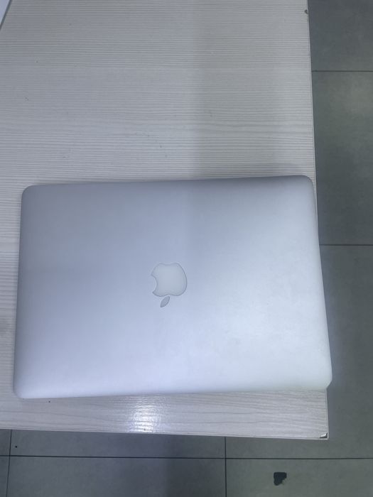 Apple MacBook Air