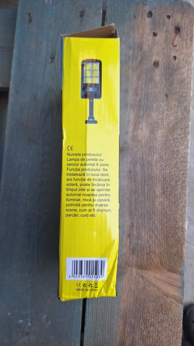Lampa solară cu senzor miscare si telecomanda
