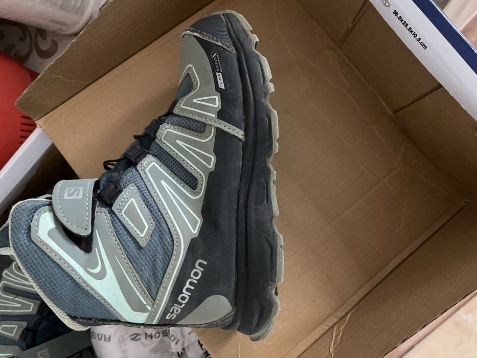 Продам ботинки для мальчика в отличном состоянии