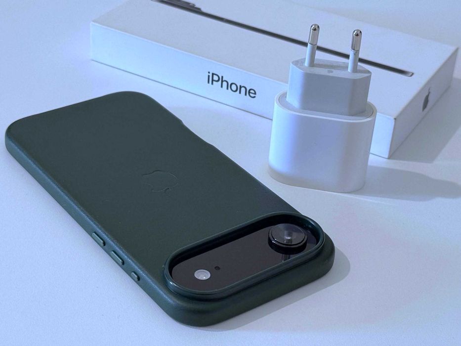 Бартер! 19м.Гаранция! Kaто НОВ! iPhone ( 17 ) Air Space Black (Черен) 100% Батерия + Адаптер.