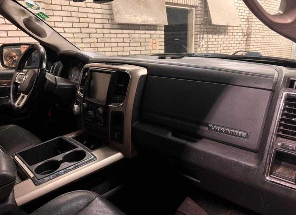 Parte frontală completă Dodge Ram 2014-2018