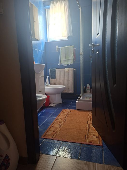Vand apartament 3 camere