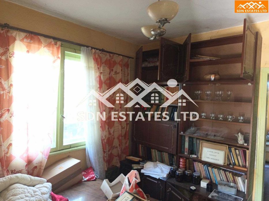 Продава се Къща в Казанлък - 180 кв.м за 652 €/кв.м - Снимка #2