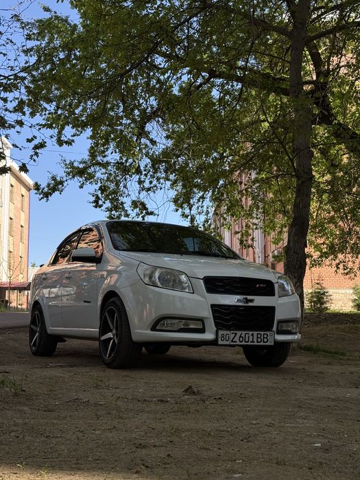 Nexia Ravon R3 сотилади
