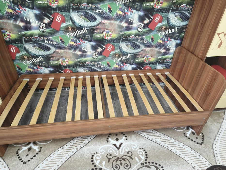 Кровать односпальная