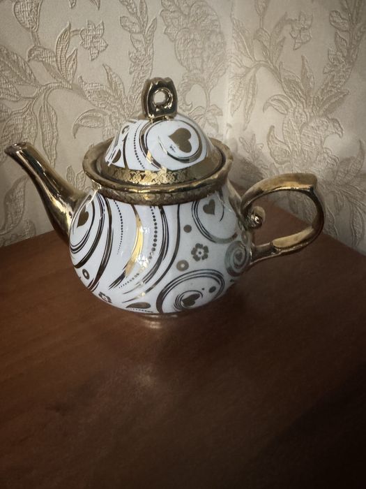 Заварник ,кастрюль