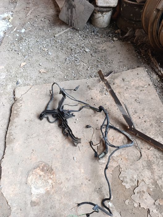 Продам запчасти Мерседес 202