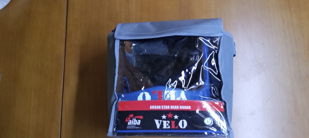 Боксерские перчатки/шлем Velo