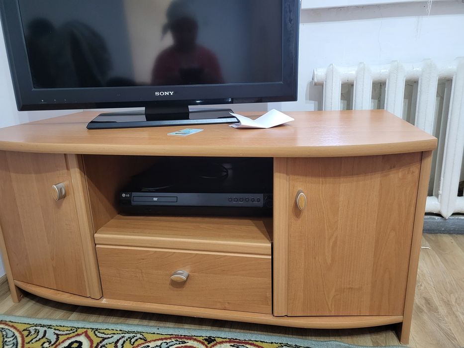 Подтелевизор тумба