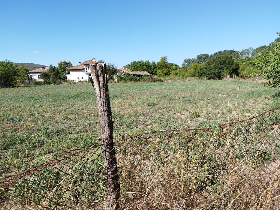 Продава се Парцел в Велико Търново, Бузлуджа - 1500 кв.м за 7 €/кв.м - Снимка #2