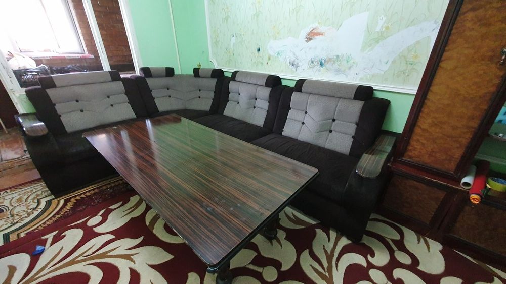 Стенка мяхкий диван уголок сотилади