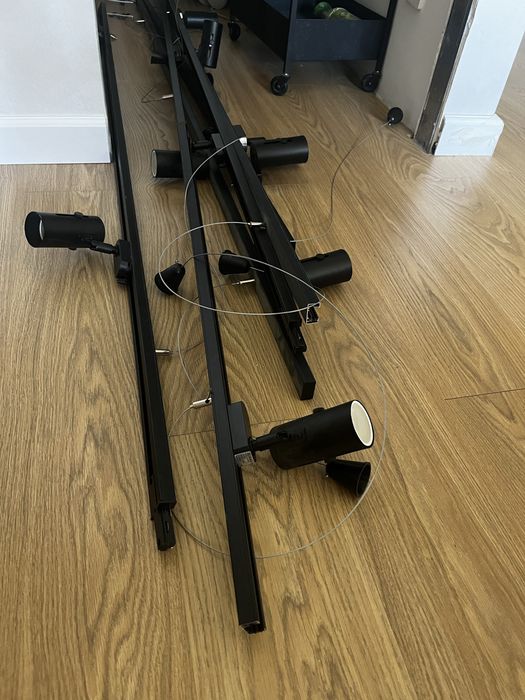 Треки со светильниками