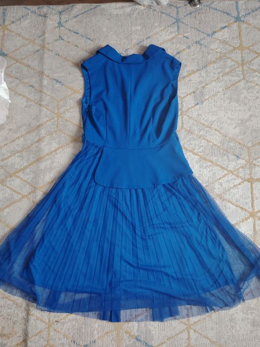 Продам платье б/у