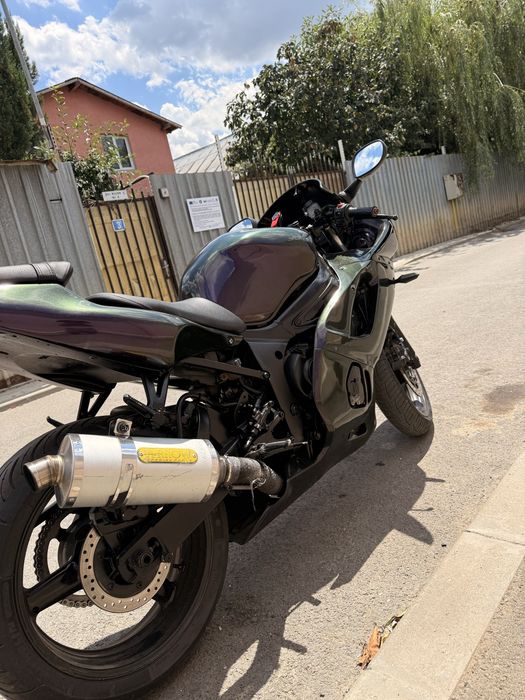 Yamaha R6 de vanzare
