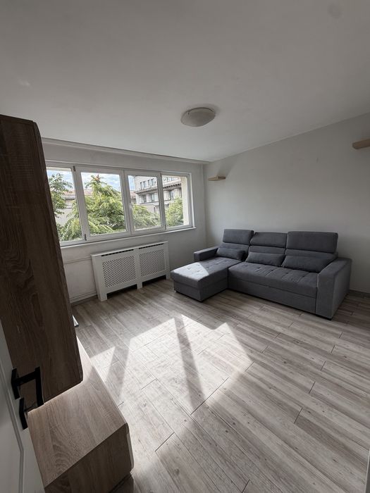 Apartament 3 camere de inchiriat