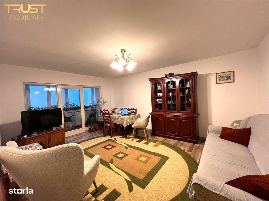 Ap 4 camere l 2 bai l 2 balcoane l Etaj 3 din 4 — fotografia 1