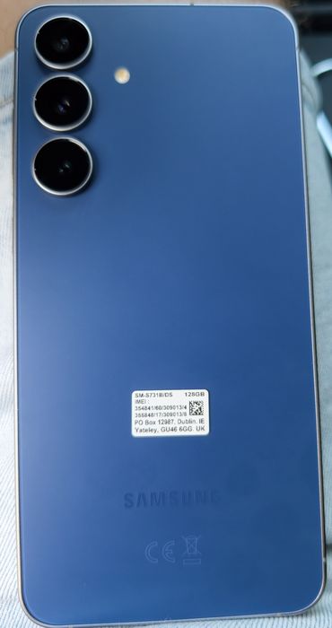 Vând Samsung Galaxy S25 FE 5G 128 Gb Navy !!! NOU !!! Garantie 24 luni !!!