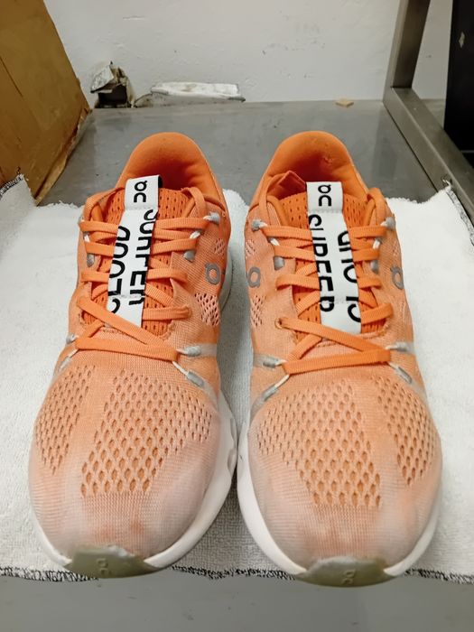 Vând Swiss Engineering, măs 44.5(28 cm inter)