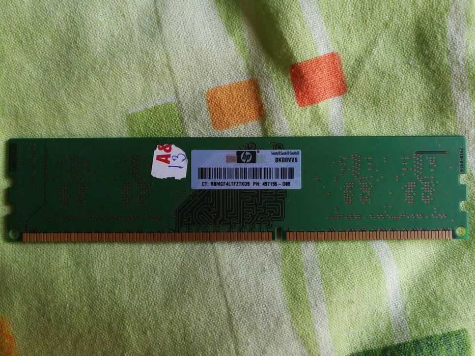 Kit 2 GB (1 GB + 1 GB) DDR3 PC3 10600 1333 MHz