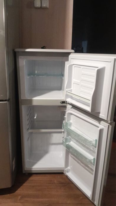 Холодильник 1.30 высотой