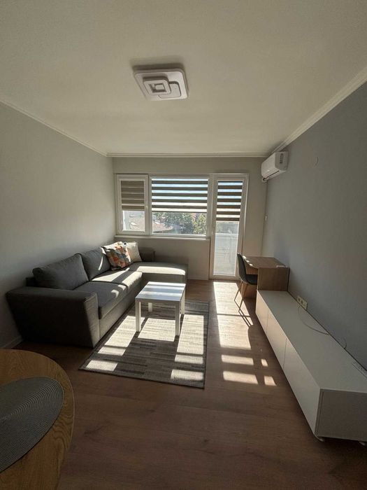 Дава се под наем Двустаен апартамент в Пловдив, Център - 56 кв.м за 561 € - Снимка #5