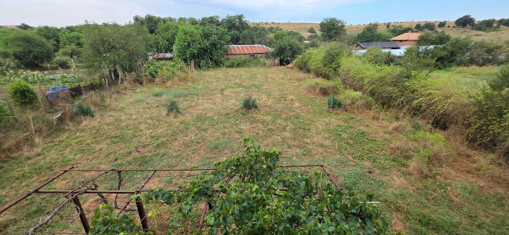Продавам  вила  с.Орлов Дол