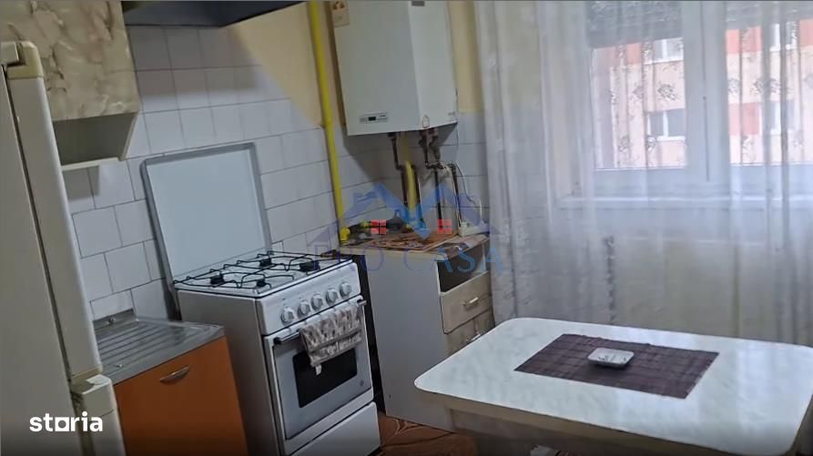 Apartament 3 camere, decomandat, Cetate, Lic. Sportiv, et.3, 2 bai
