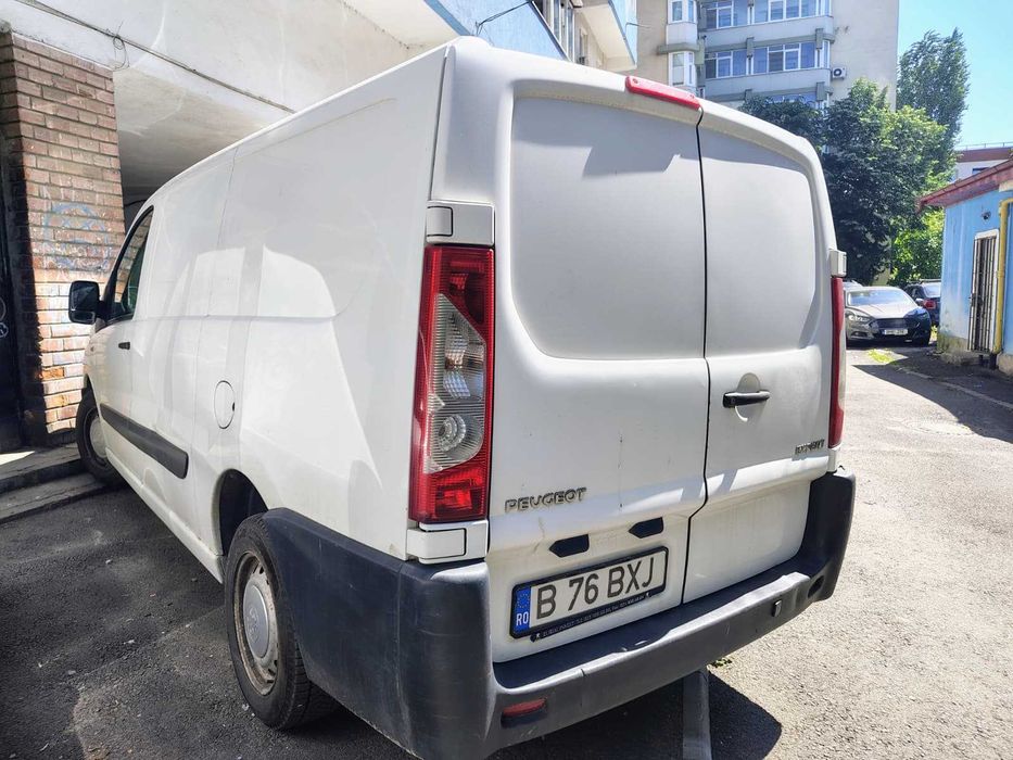 Vindem autoutilitara N1 stare buna