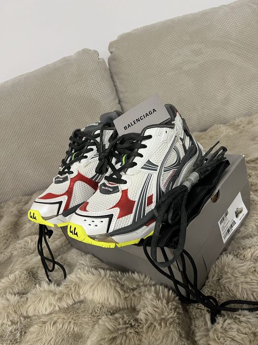 Balenciaga runner