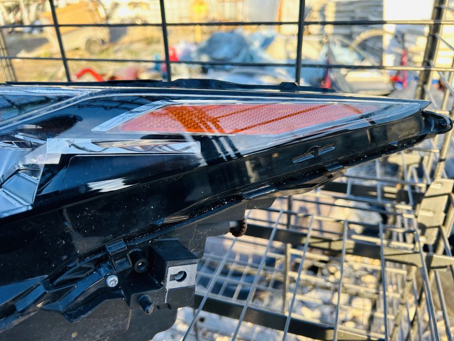 Ляв фар за Lexus RX450