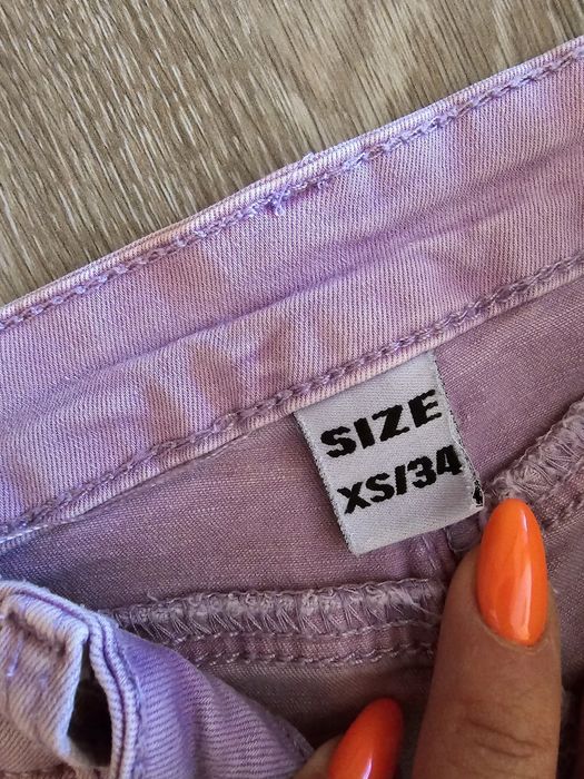 Дамски дънки размер 34