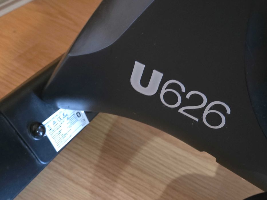 Bicicleta eliptica Nautilus U626,. Cu 25 trepte, greutate maxima 136kg