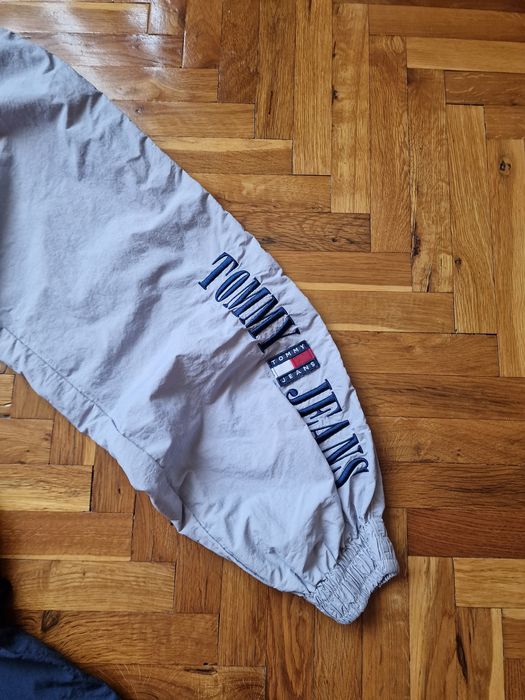 Страхотни дамски спортни панталони TOMMY HILFIGER размер S
