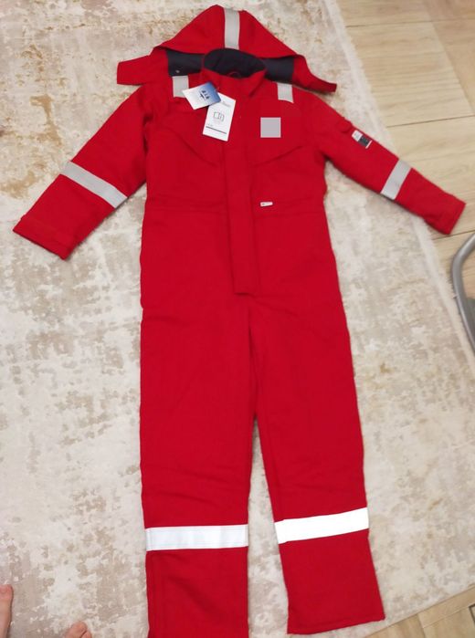 Продам спецодежду зимнюю.