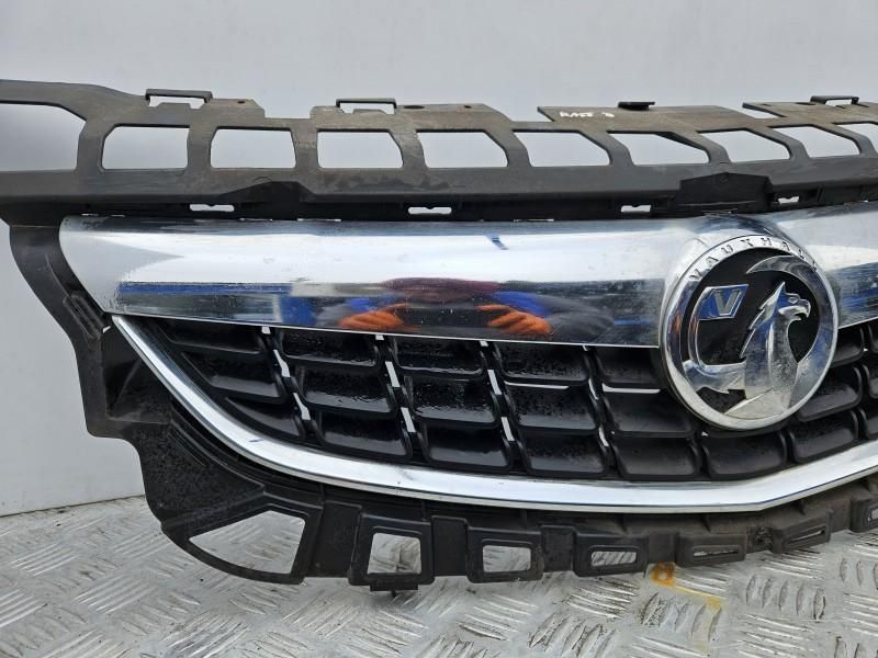 Grila centrala radiator stema UK Opel Astra J