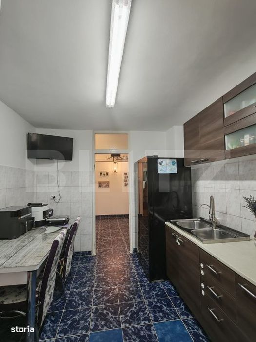 Apartament cu 4 camere, decomandat, 75 mp, zona Parcul Teilor