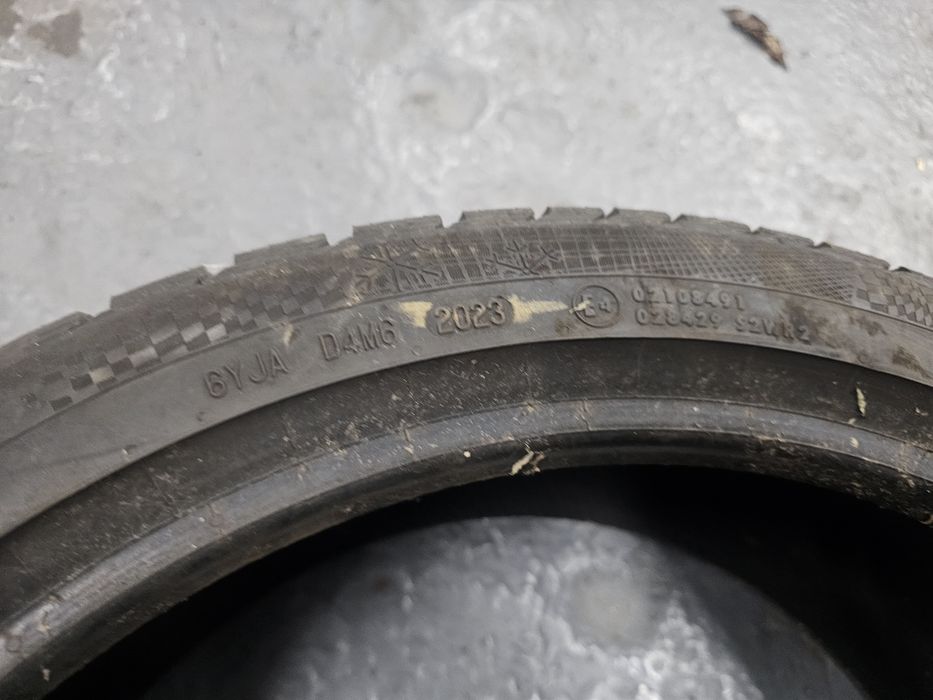 1x 225 40 19 m+s continental