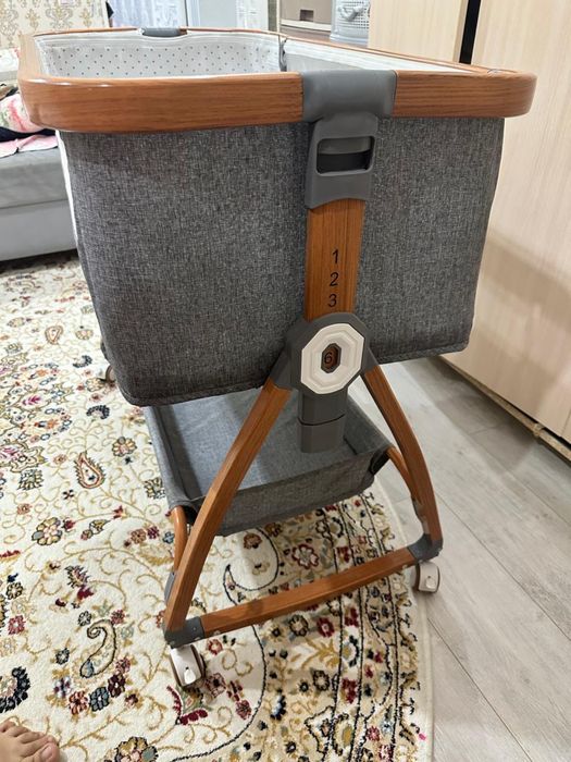 Манеж детский в отличном состоянии