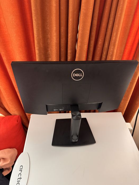 Dell E2222HS 21.5”, Full HD 1920x1080, 60Hz