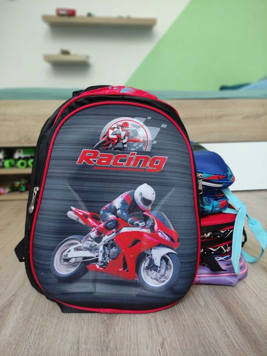 Ученическа раница - момче