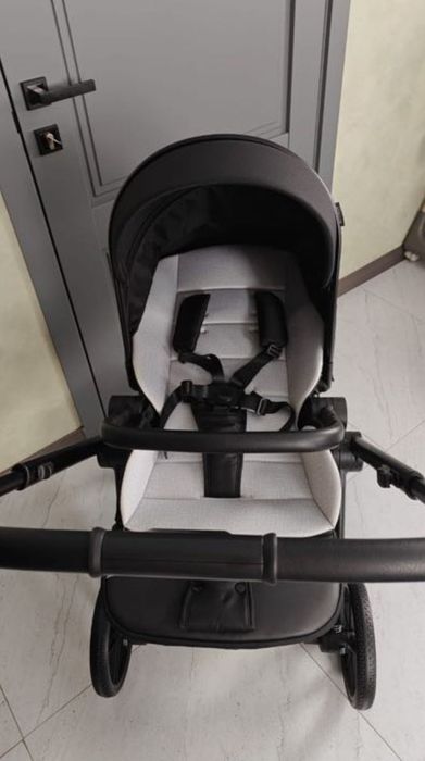 Продам детскую коляску