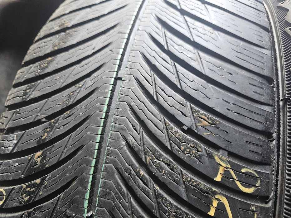 225 45 18 m+s michelin