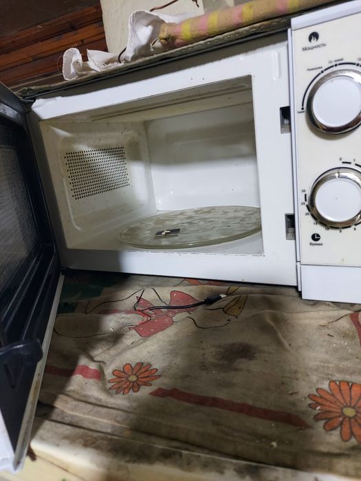 Микроволновая печь.