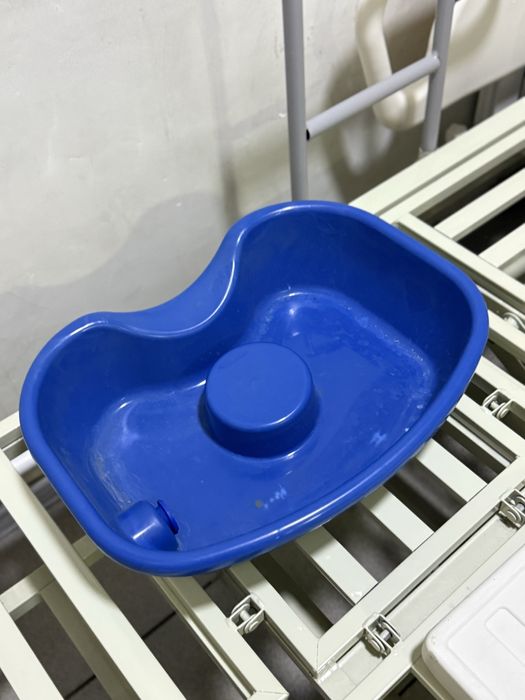 Медицинская кровать