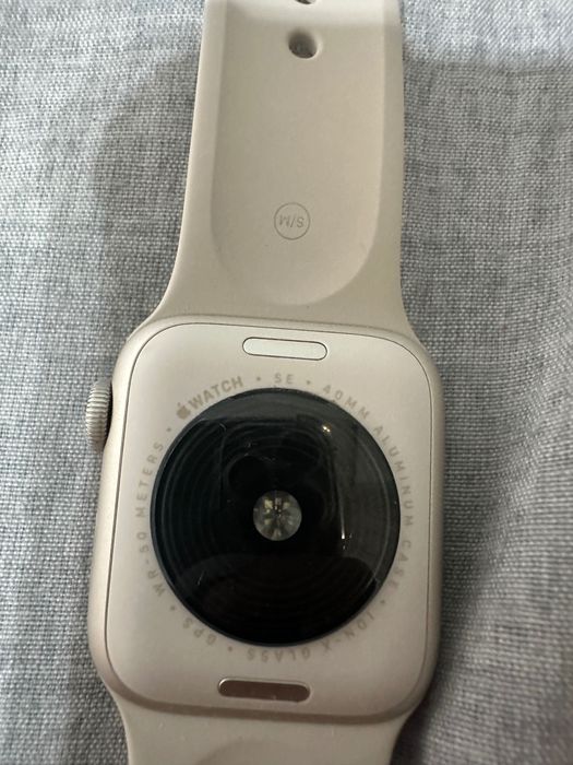 Apple Watch SE 40мм