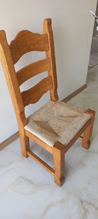 Трапезни столове от масивна дъбова дървесина - 4 броя