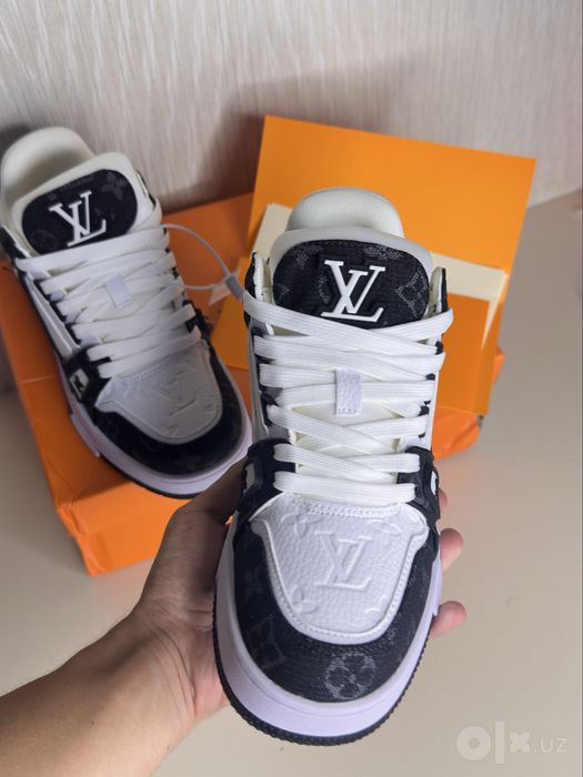 Крассовка Louis Vuitton